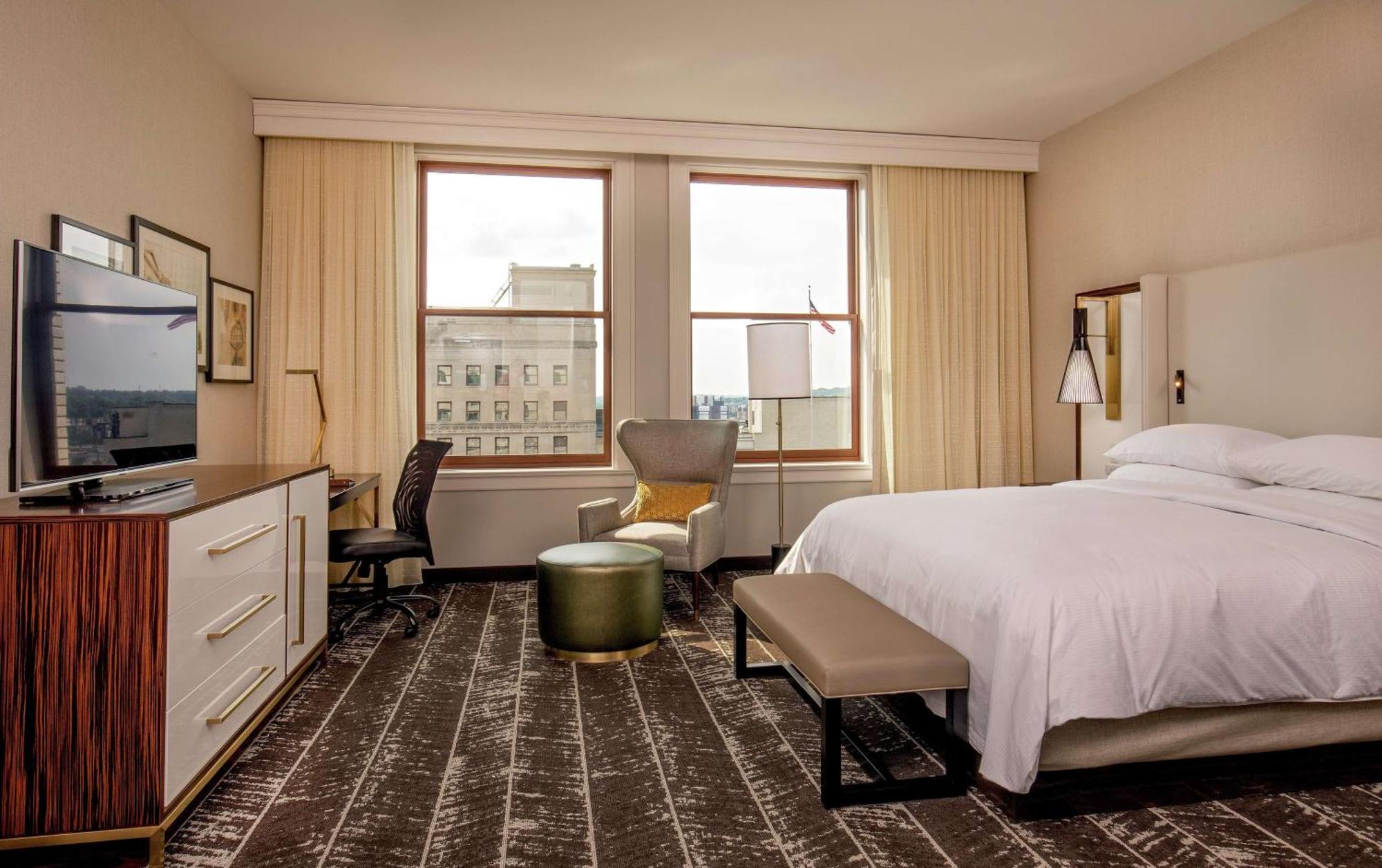 Doubletree By Hilton Youngstown Downtown Экстерьер фото